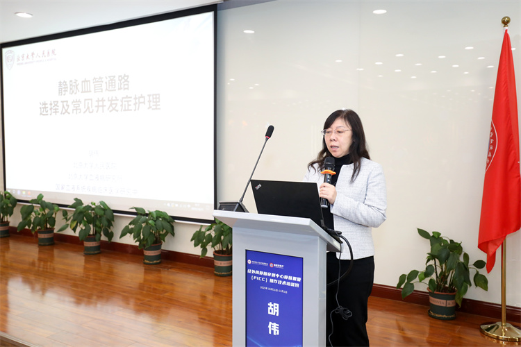 690b0a96c8521.jpg 690b0a96c8521.jpg