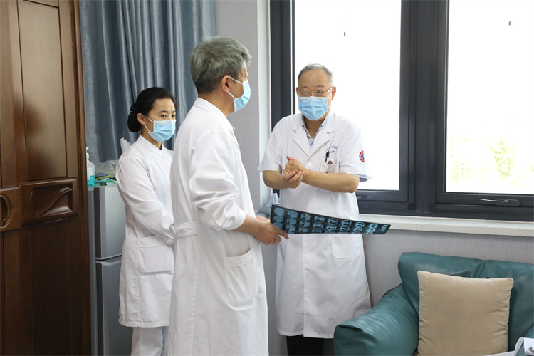 696496c71c61f.jpg 696496c71c61f.jpg